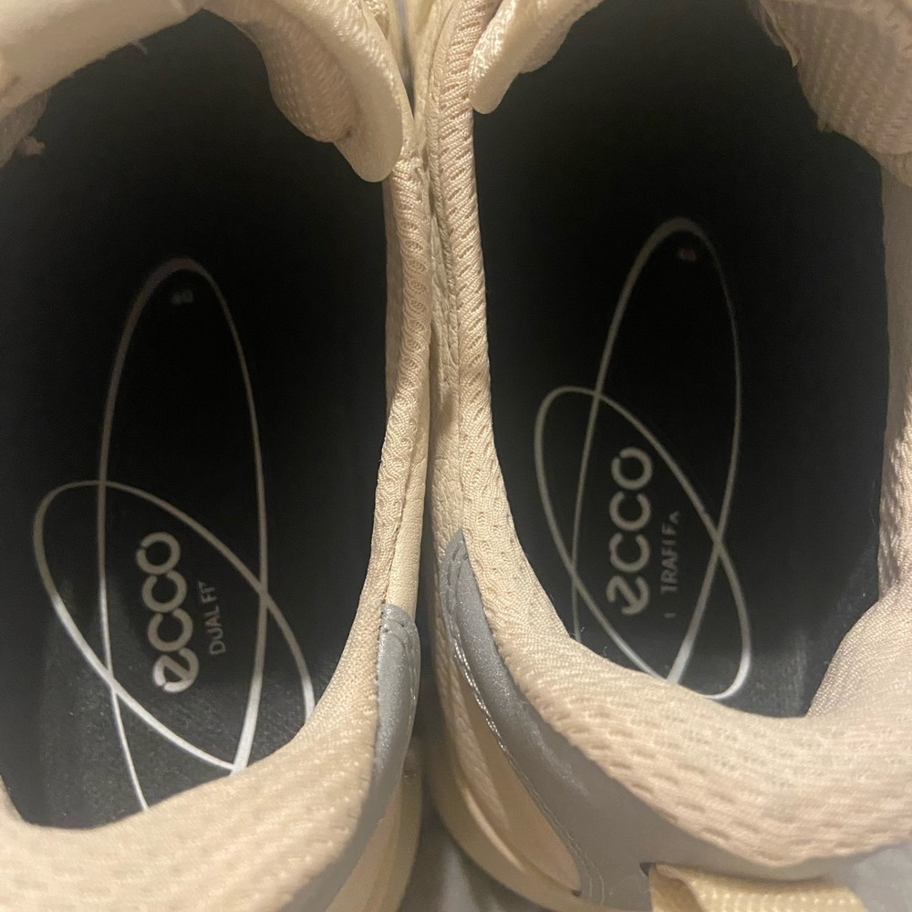 Ecco Size 40 9 9 1/2 Gore-Tex Beige and Gray Sneakers - Picture 6 of 13